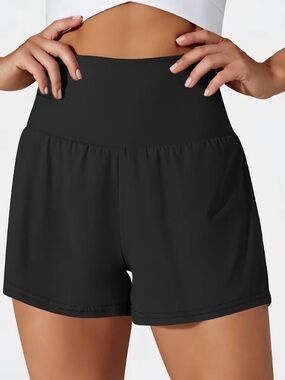 HALARA High-Waist Black Athletic Shorts